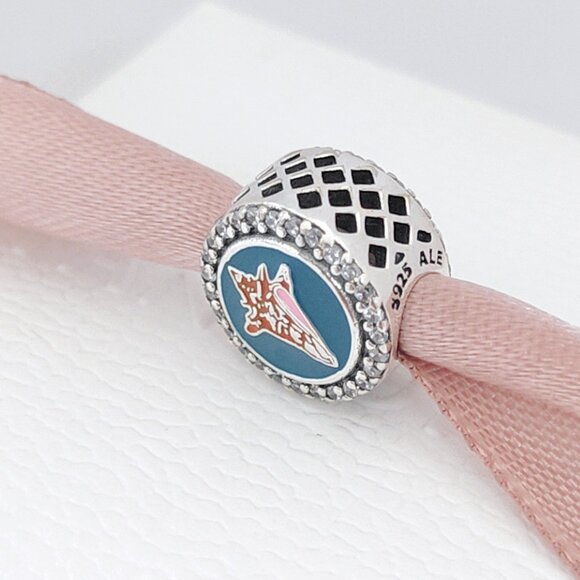 Pandora Island Of Turks And Caicos Exclusive Country Charm Bead with box - Picture 3 of 5